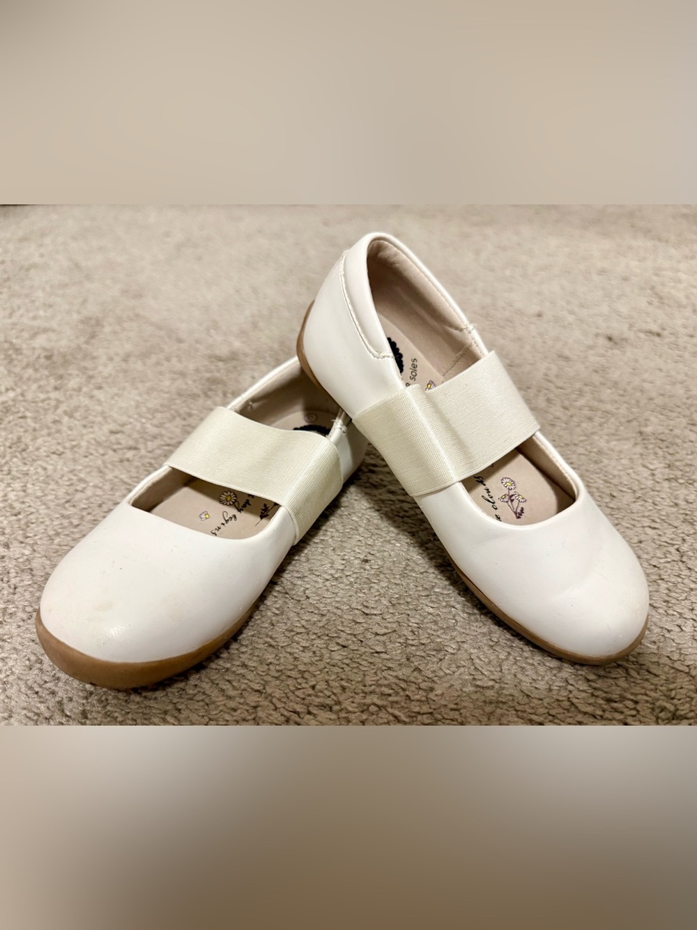 Livie & Luca Girls Ivory Elastic-Strap Dress Flats Size 9 Toddler